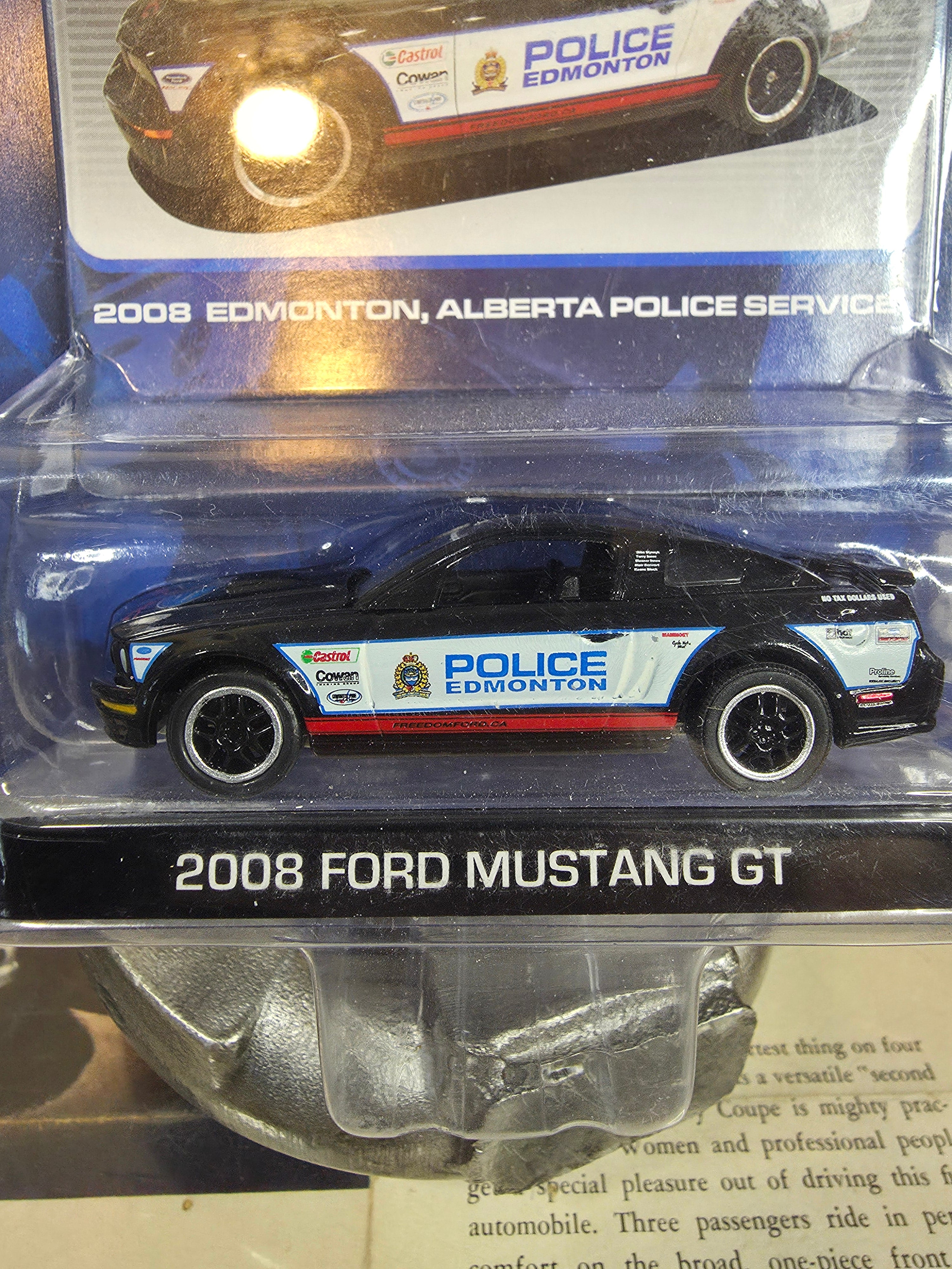 Greenlight Hot Pursuit 1:64 2008 Ford Mustang GT Police Edmonton Alberta