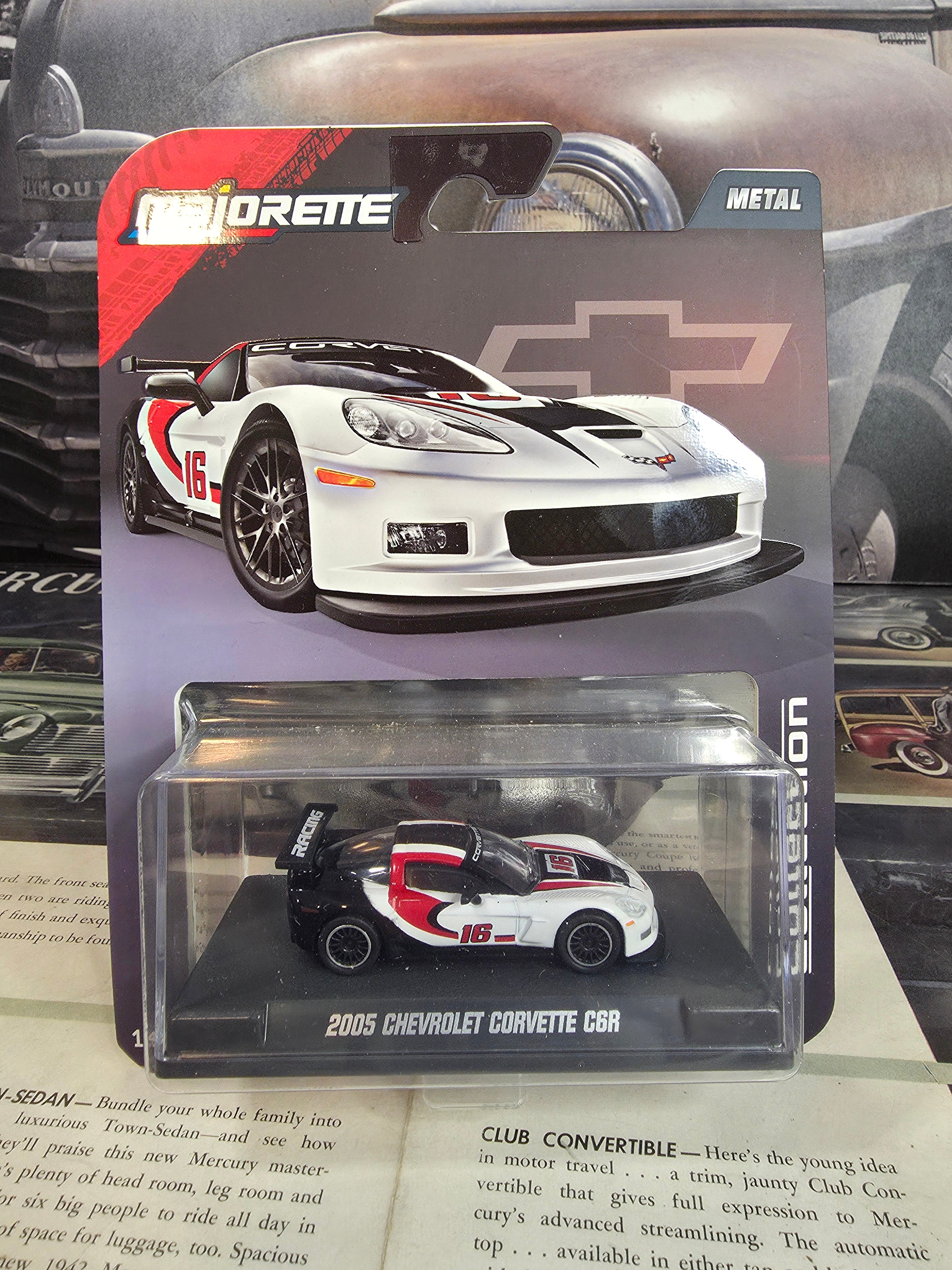 Majorette 1:64 Collector Series Wave 2 - 2005 Chevrolet Corvette C6 R