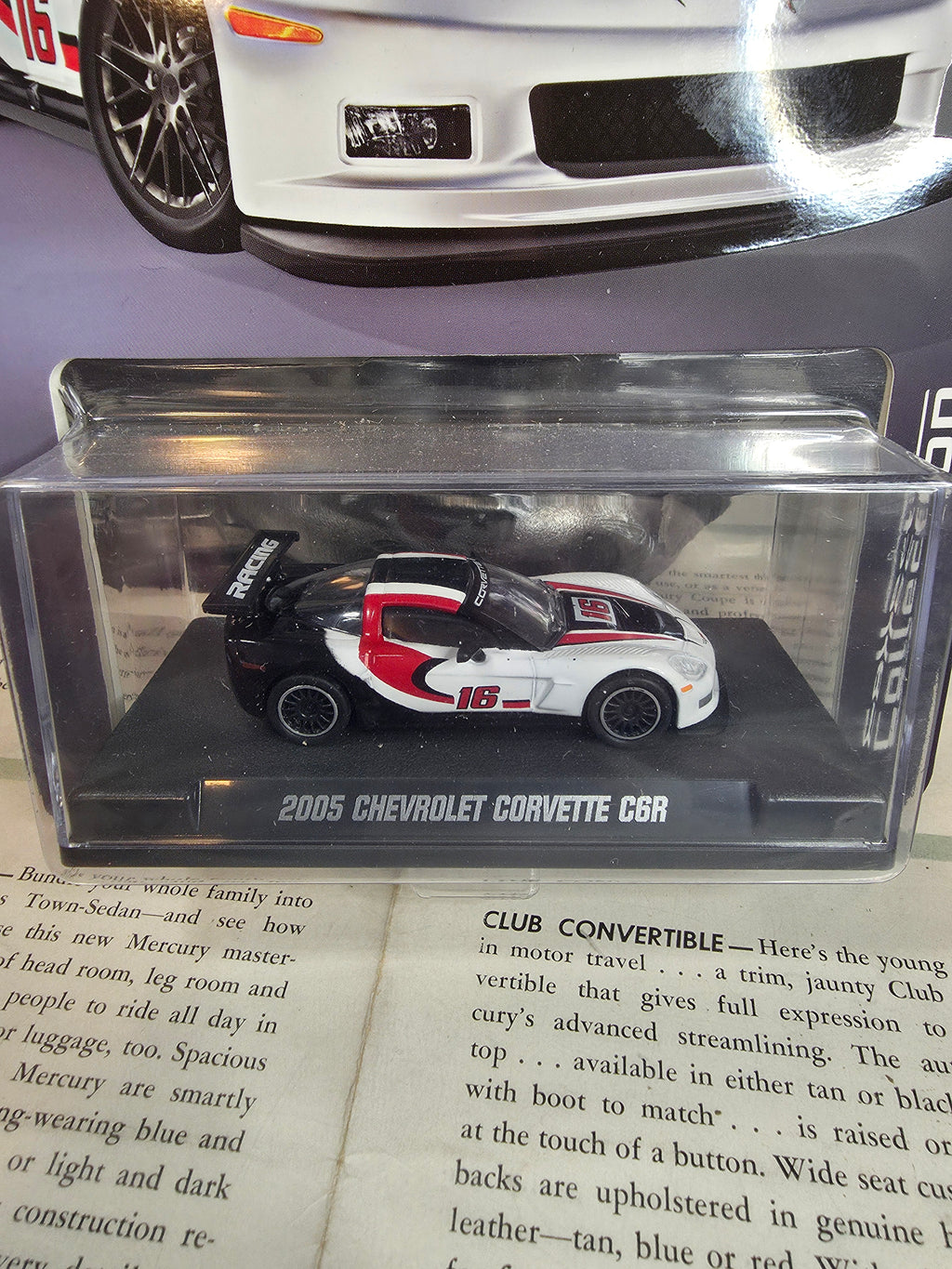 Majorette 1:64 Collector Series Wave 2 - 2005 Chevrolet Corvette C6 R
