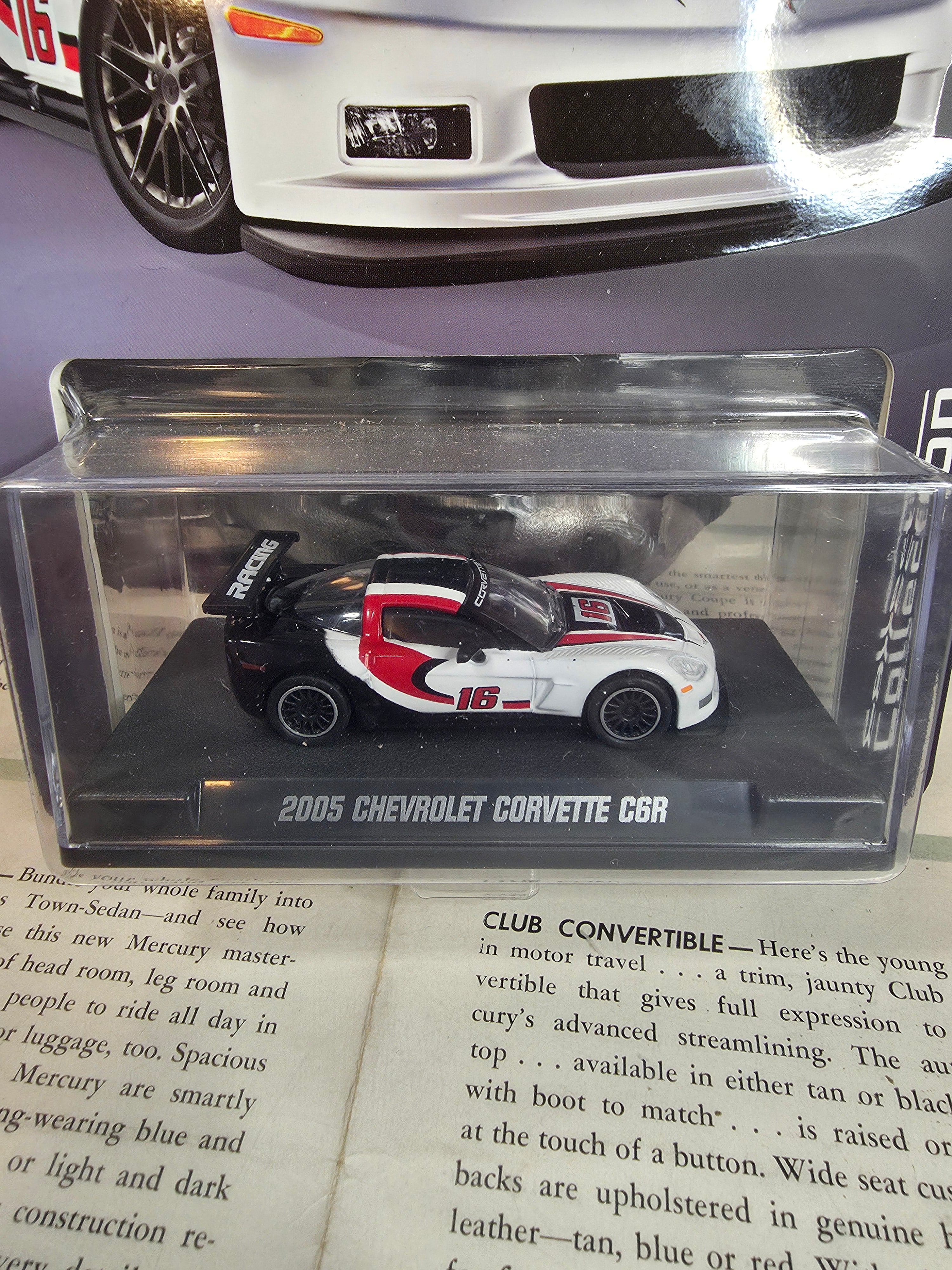 Majorette 1:64 Collector Series Wave 2 - 2005 Chevrolet Corvette C6 R