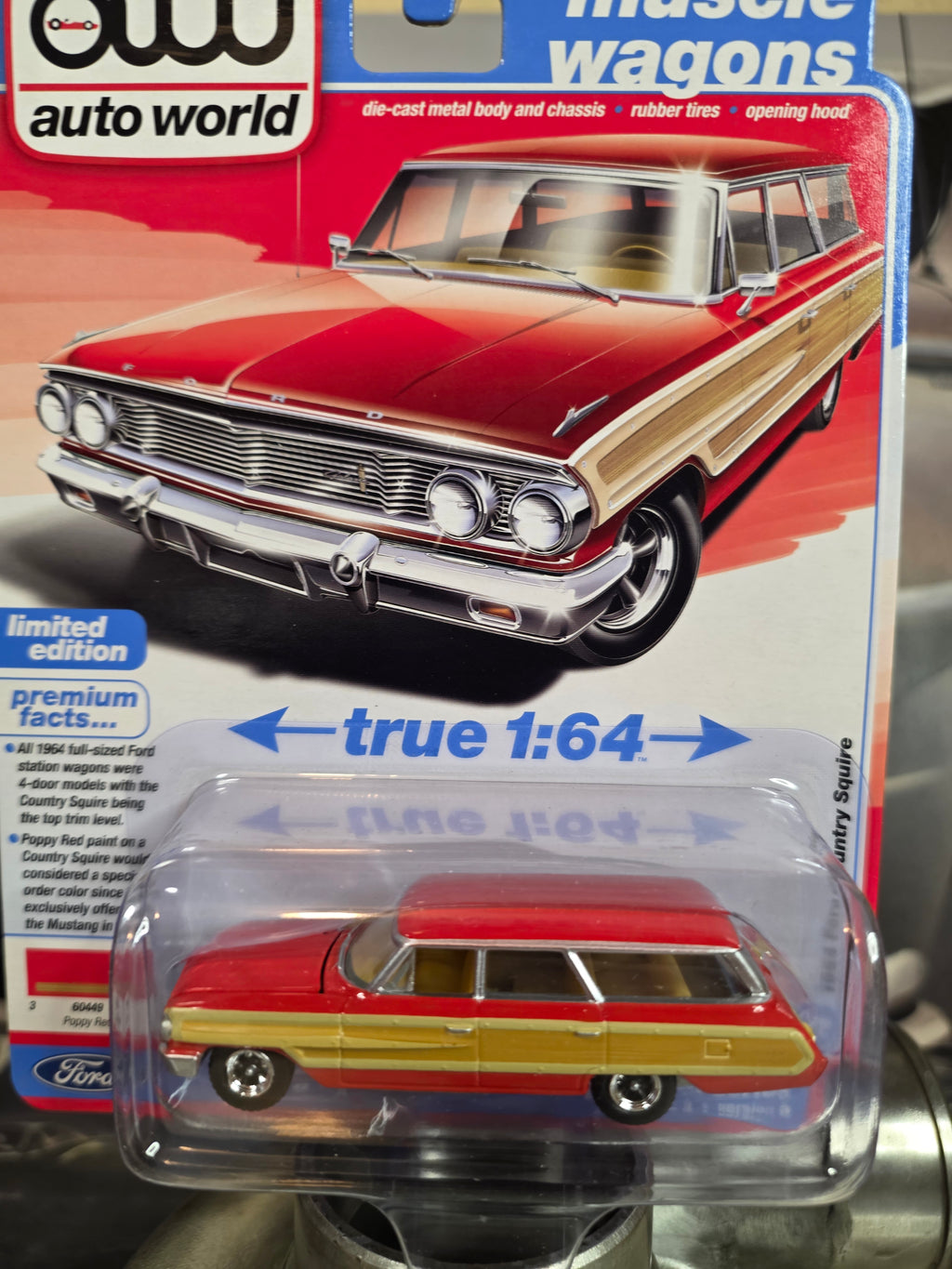 Auto World Muscle Wagons 1964 Ford Country Squire