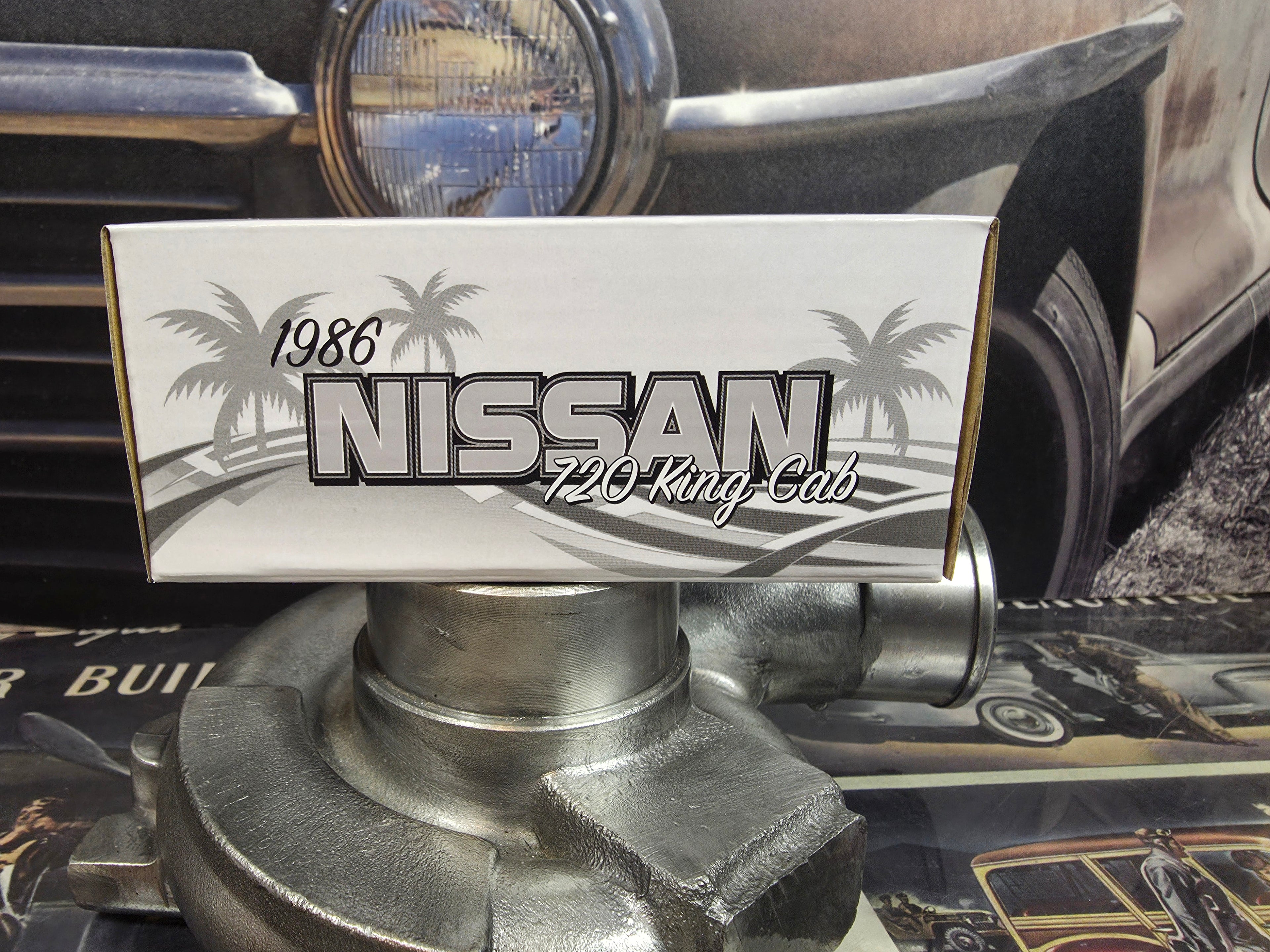 Hot Wheels RLC Exclusive 1986 Nissan 720 King Cab