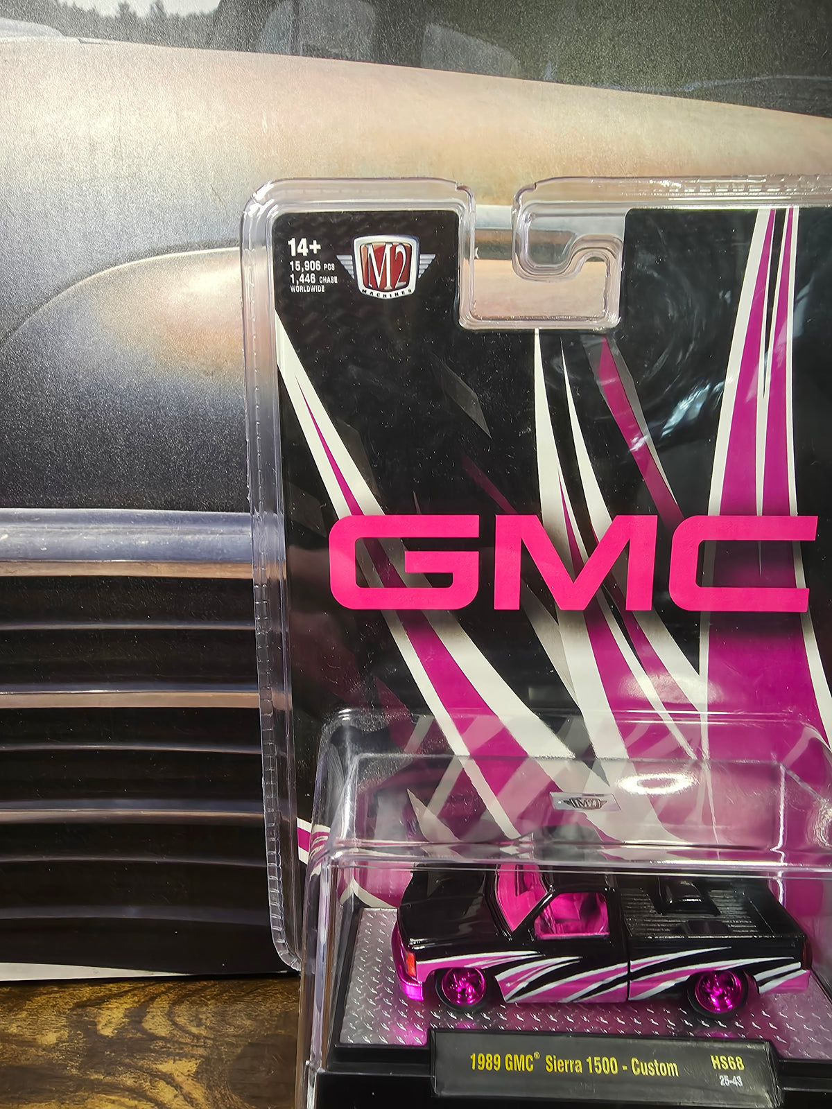 M2 Machines 1:64 1989 GMC Sierra 1500 Black & Purple Model 31500-HS68 CHASE