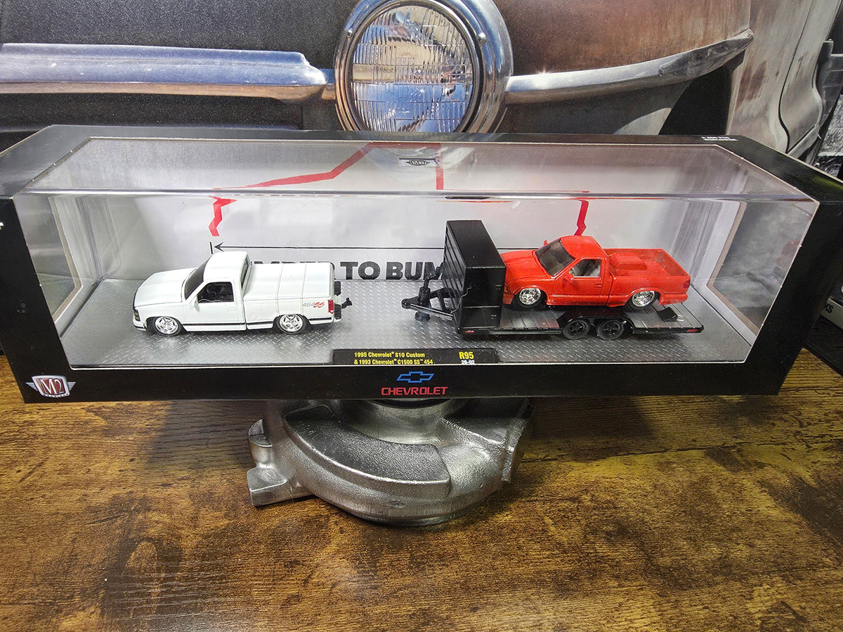 M2 Machines 1:64 1995 Chevrolet S10 Red & 1993 C1500 SS 454 White R95 26-02
