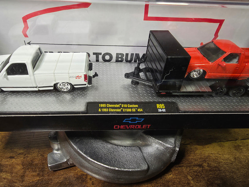 M2 Machines 1:64 1995 Chevrolet S10 Red & 1993 C1500 SS 454 White R95 26-02