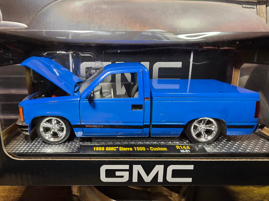 M2 1:24 Scale - 1988 GMC Sierra 1500