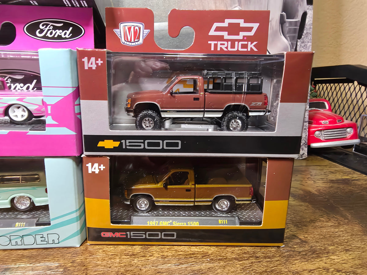 M2 Machines Full Set R111 Sealed Case
